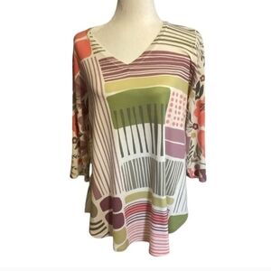 Whimsey Rose Abstract Geometric Top Sz M Soft Like Buttah!